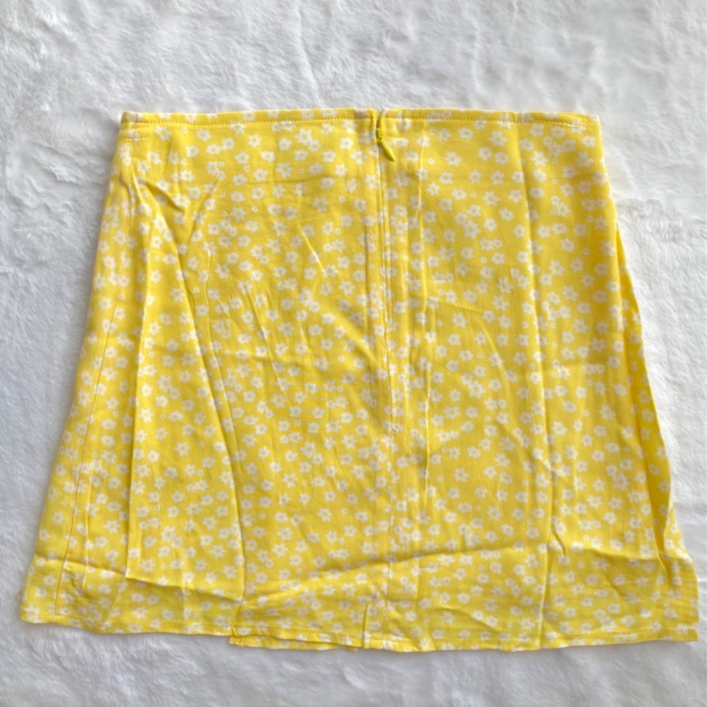 NWT Red Dress Boutique Yellow Floral Print Two Piece Set in Size Small - Picture 12 of 16